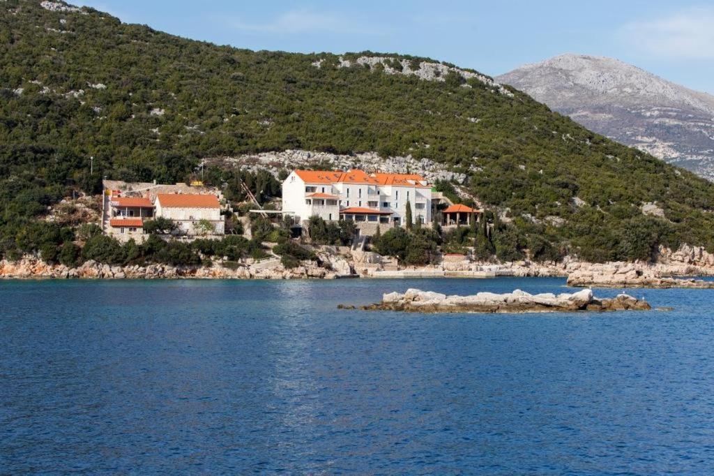 Guest House Simunovic スドゥラド エクステリア 写真